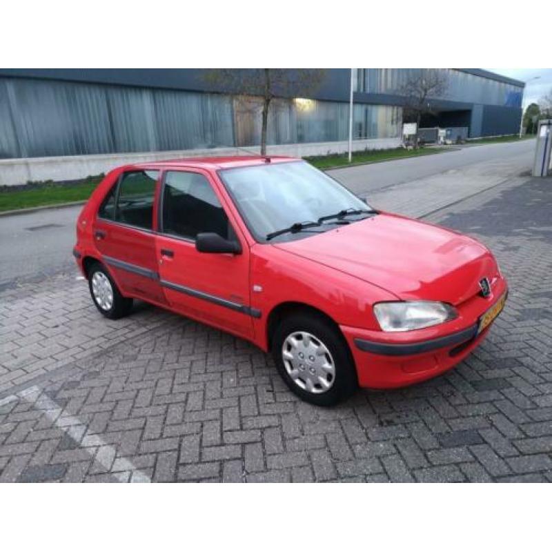 Peugeot 106 1.1 Accent Stuurbekrachtiging ,Nieuwe Apk , Goed