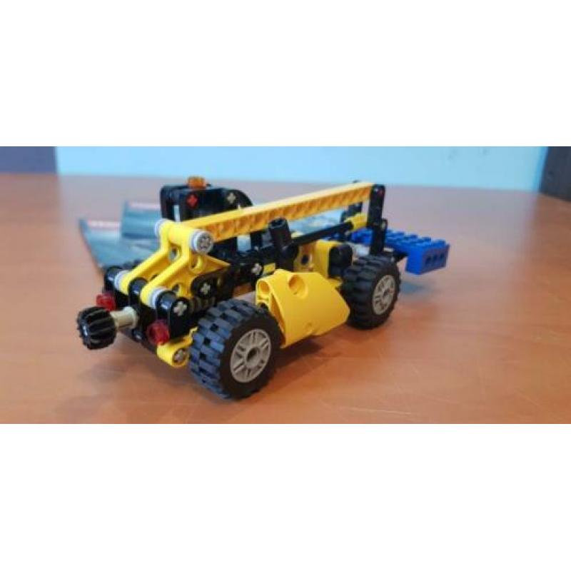 Lego Technic/Technisch/Technik 8045 Mini Telehandler