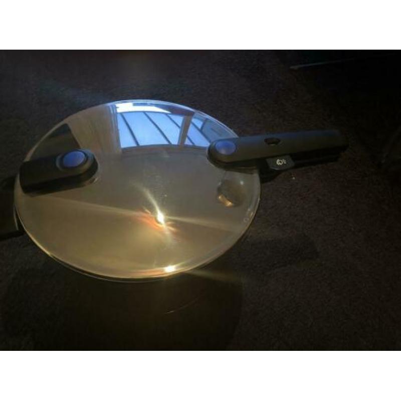 Fissler snelkookpan 8 liter z.g.a.n.