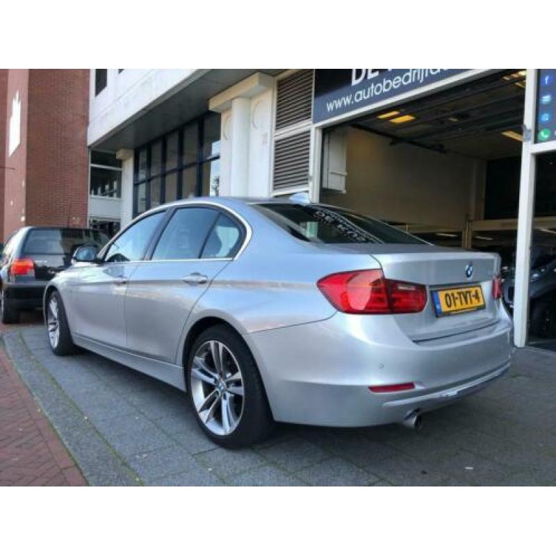 BMW 3-serie 320i High Executive AUT Bj 2012 Navi-Prof Xenon