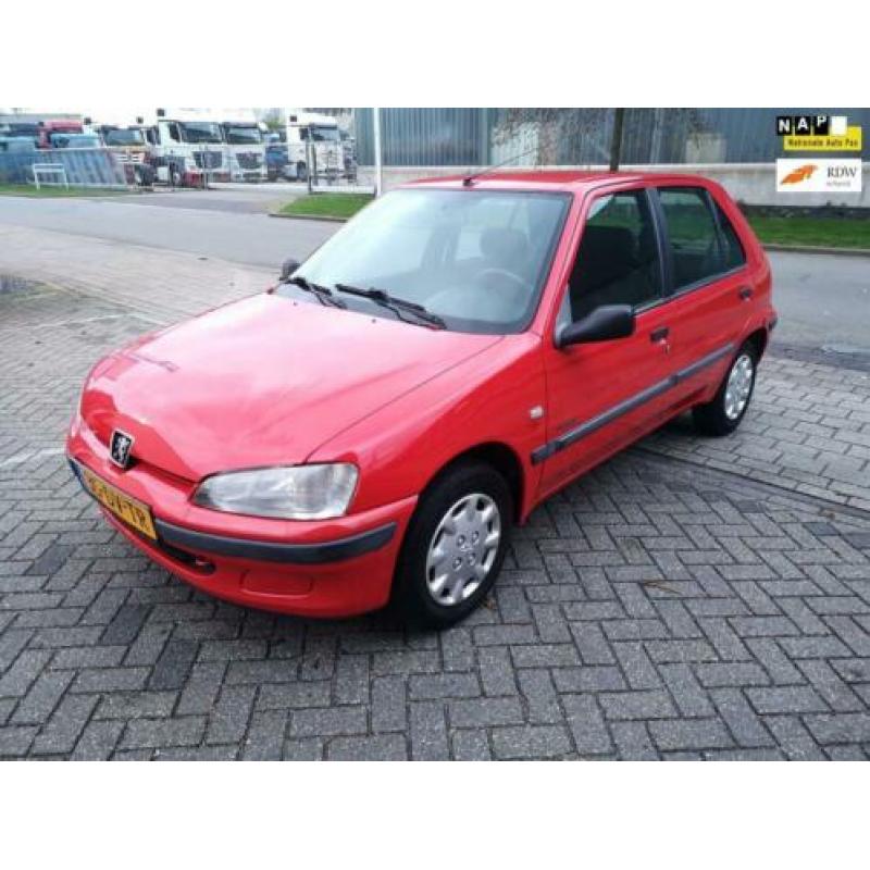 Peugeot 106 1.1 Accent Stuurbekrachtiging ,Nieuwe Apk , Goed