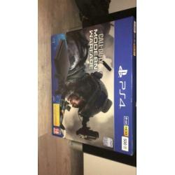 Playstation 4 slim | 3 maanden jong