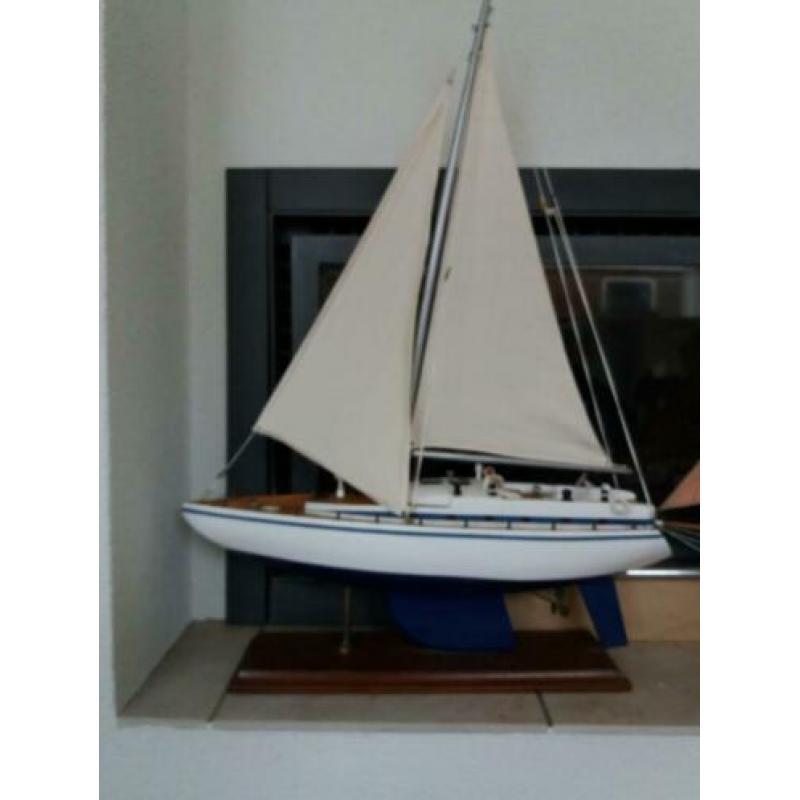 Modelbouw zeilboot (zie foto's voor nog 2 andere modelboten)