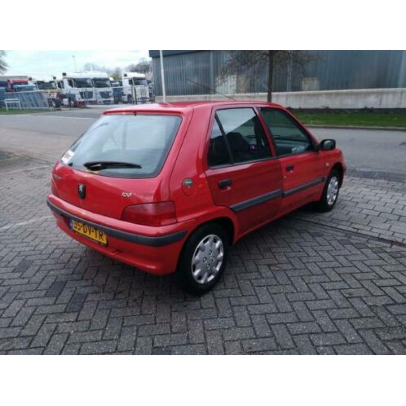 Peugeot 106 1.1 Accent Stuurbekrachtiging ,Nieuwe Apk , Goed