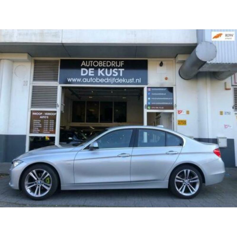 BMW 3-serie 320i High Executive AUT Bj 2012 Navi-Prof Xenon