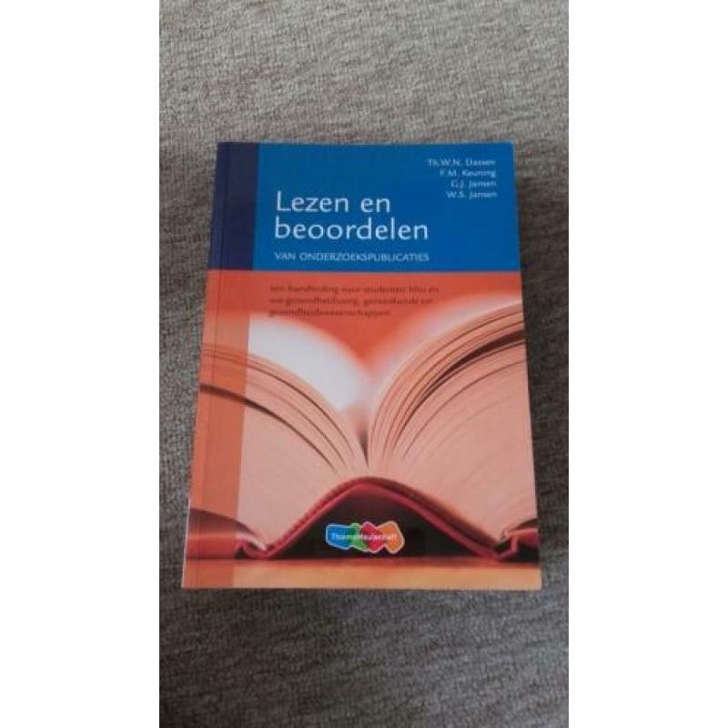 Diverse boeken voor opleiding