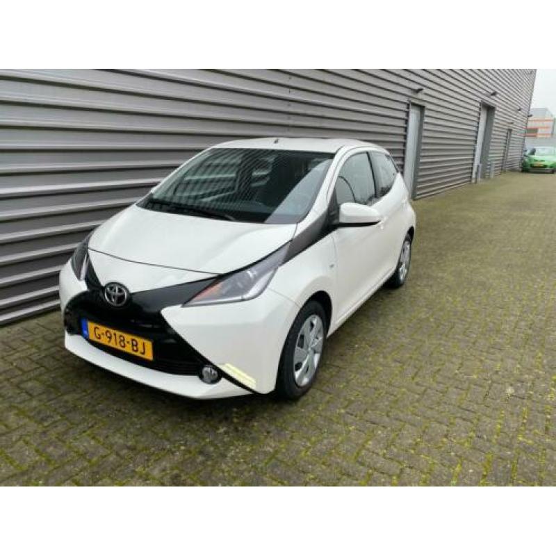 Toyota Aygo 1.0 VVT-i x-cite /airco/Automaat