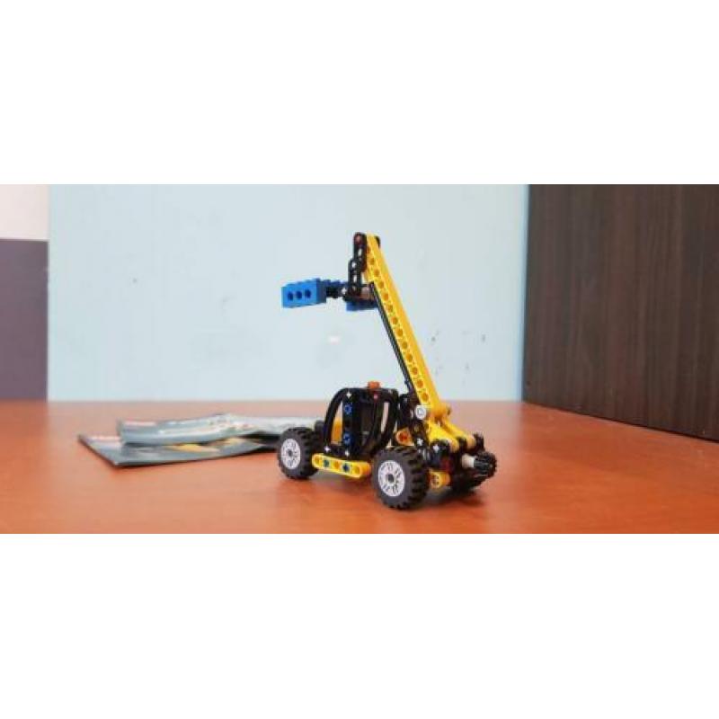 Lego Technic/Technisch/Technik 8045 Mini Telehandler