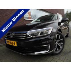 Volkswagen Passat Variant 1.4 TSI GTE 7% LED Adaptive Pano N