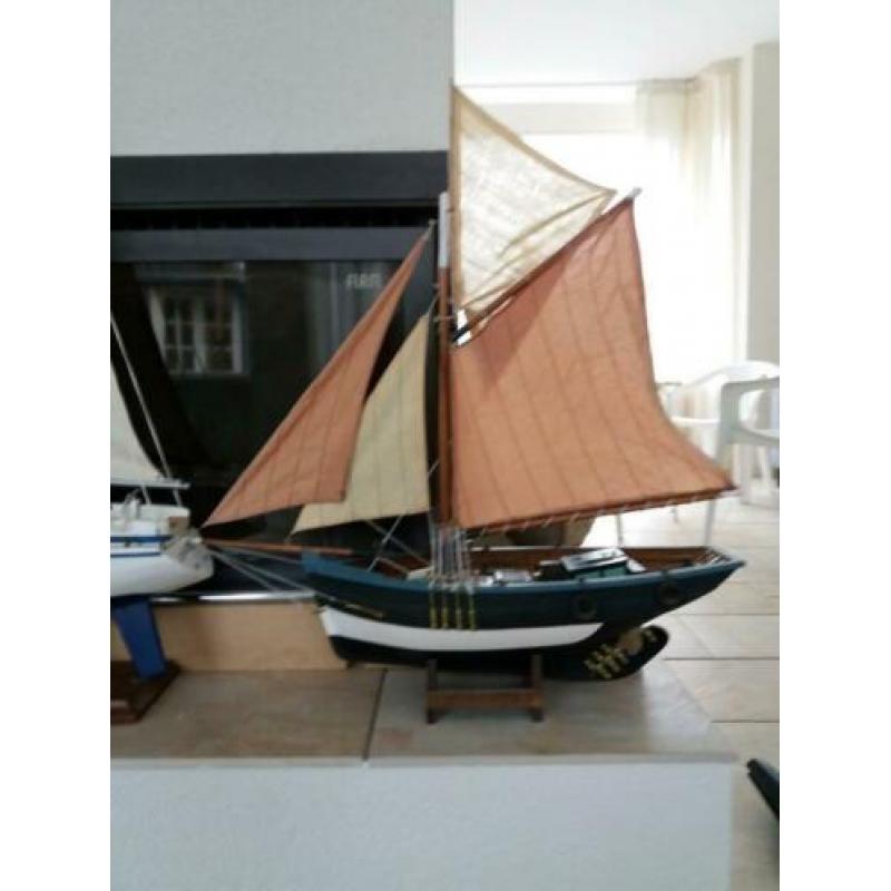 Modelbouw zeilboot (zie foto's voor nog 2 andere modelboten)