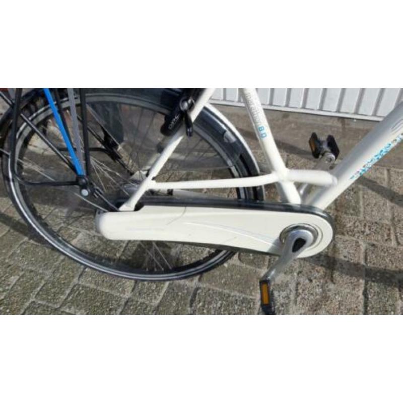 Super mooie/fijne Sparta damesfiets,8 vers,Ziet er nieuw uit