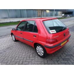 Peugeot 106 1.1 Accent Stuurbekrachtiging ,Nieuwe Apk , Goed