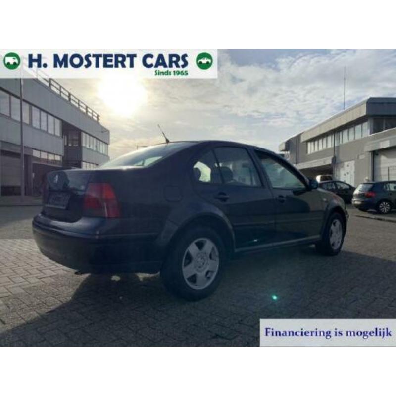 Volkswagen Bora 1.6-16V Trendline * AIRCO * EURO 4 * DISCOUN