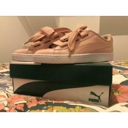 Puma basket Heart pink maat 38,5