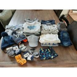 Mooie complete set (103-delig) babykleding in maat 62!