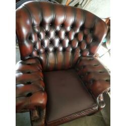 Chesterfield set bank + 2 stoelen