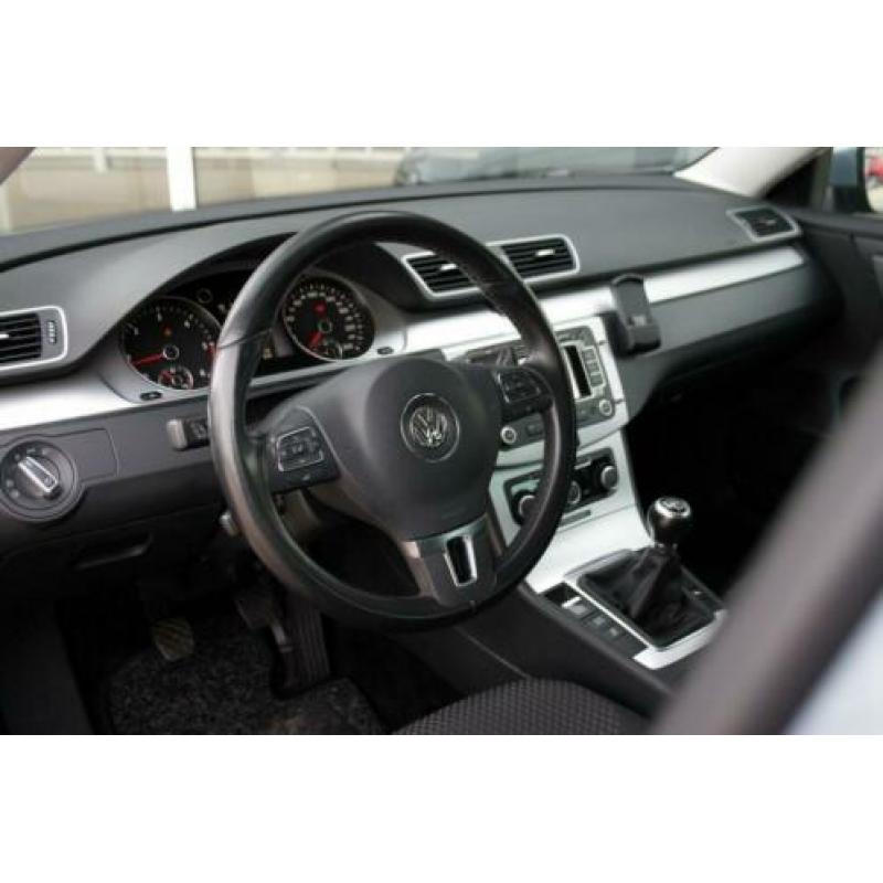 Volkswagen Passat Variant 1.6 TDI Highline | Navi | Trekhaak