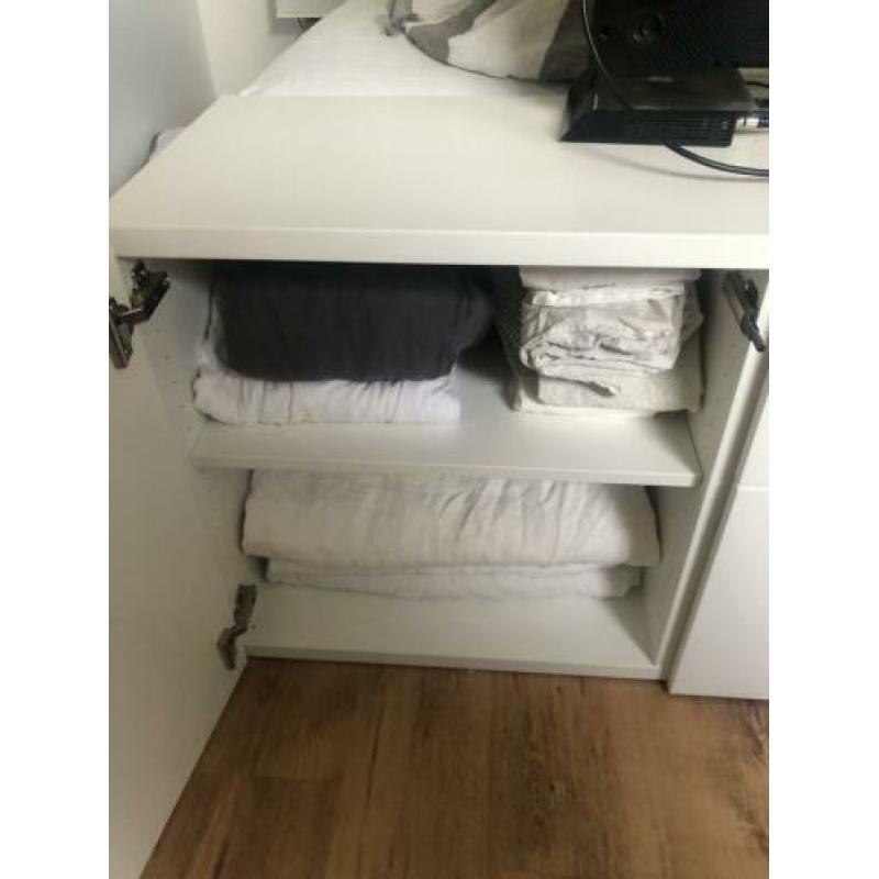 Bestå IKEA kast/tv meubel