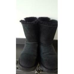 Zwarte Ugg s maat 31