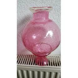 Bijzonder mooie oude roze vaas glas