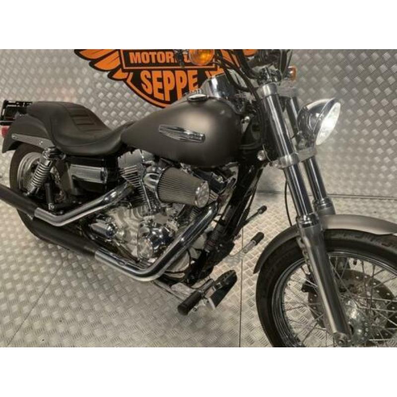 HARLEY-DAVIDSON STREET BOB FXDB (bj 2009)