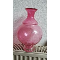 Bijzonder mooie oude roze vaas glas