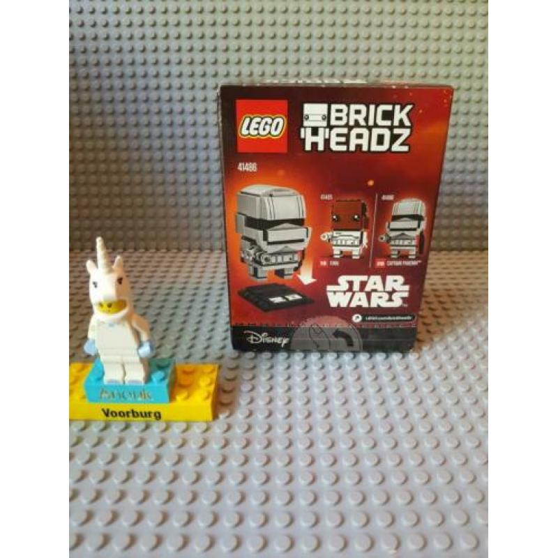 Brickheadz LEGO Finn 41485(19) en Captain Phasma 41486(20)