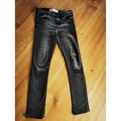 Levi's 510 Skinny maat 12