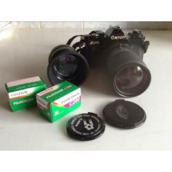 Canon AV 1 Body, 50 en 35-105 Lens, AGFA power Flits enz