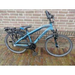 stoere blauwe 24 inch Sparta Booster met 3 versnellingen