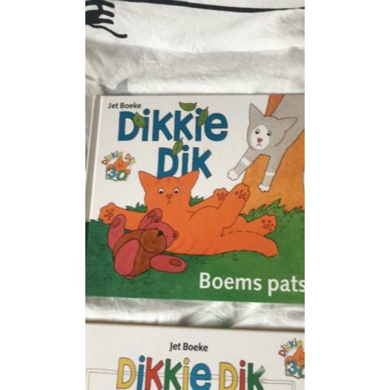 8 Dikkie Dik verhalen in 7 boeken van Jet Boeke