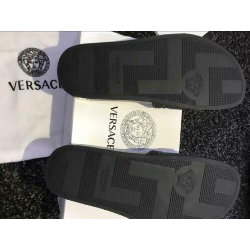 Versace beach slides “Palazzo Medusa”