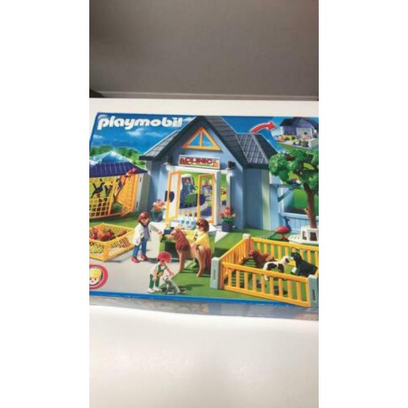 Playmobil dierenkliniek met doos