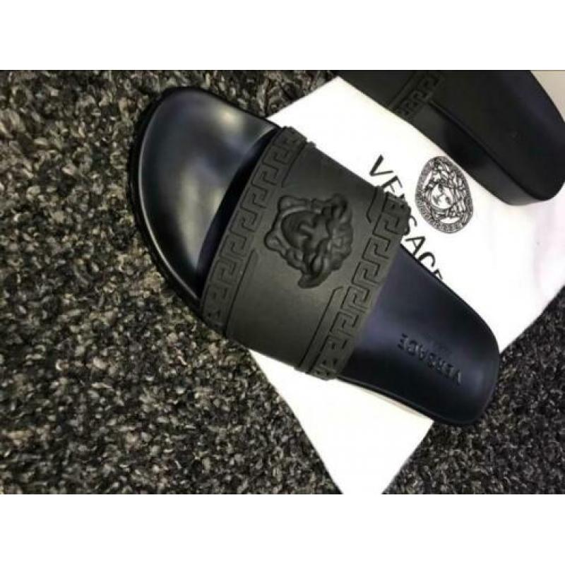 Versace beach slides “Palazzo Medusa”