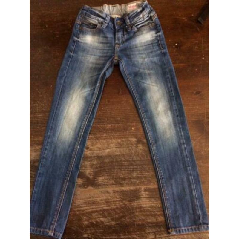 Vingino slim fit jeans maat 7 (122)