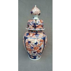 Japans porselein - imari dekselpot - hersteld - 32 cm hoog