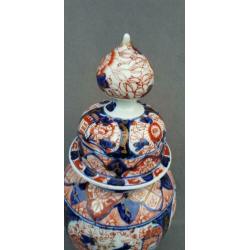 Japans porselein - imari dekselpot - hersteld - 32 cm hoog