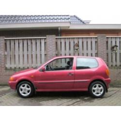 Volkswagen Polo 1.6 Stuurbekr, LM velgen, APK 12-2020! Rood