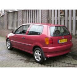 Volkswagen Polo 1.6 Stuurbekr, LM velgen, APK 12-2020! Rood