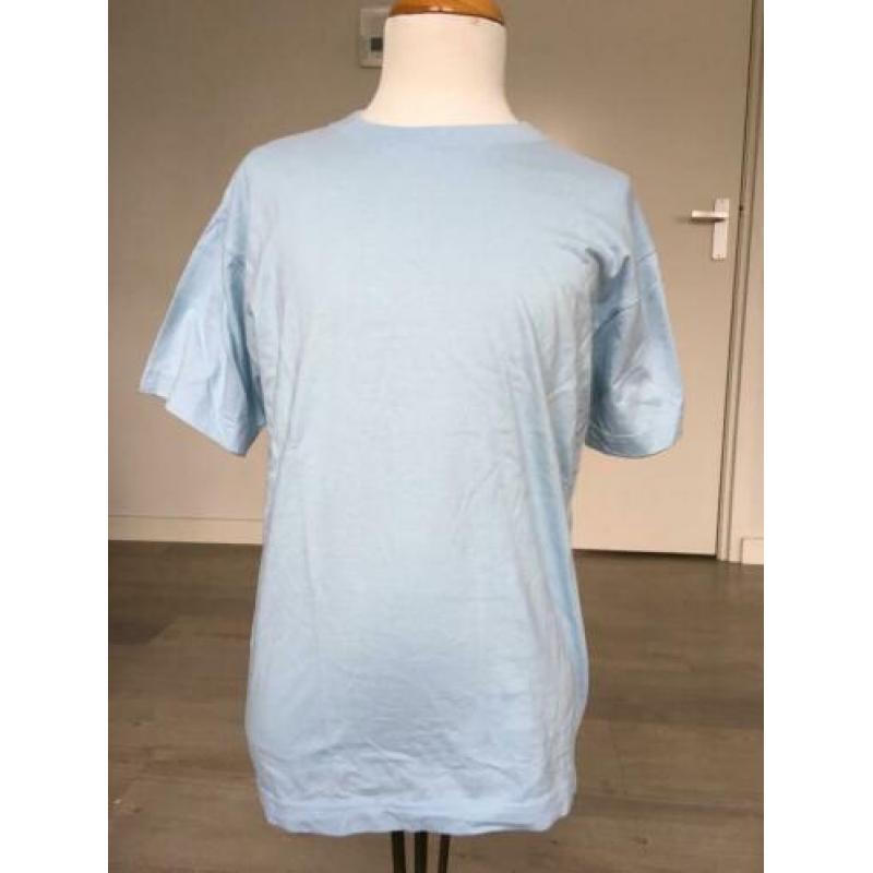 BASICS licht blauw shirt mt 140 netjes ZD