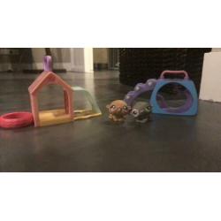 Littelest petsshop huisjes (2) en diertjes (2)