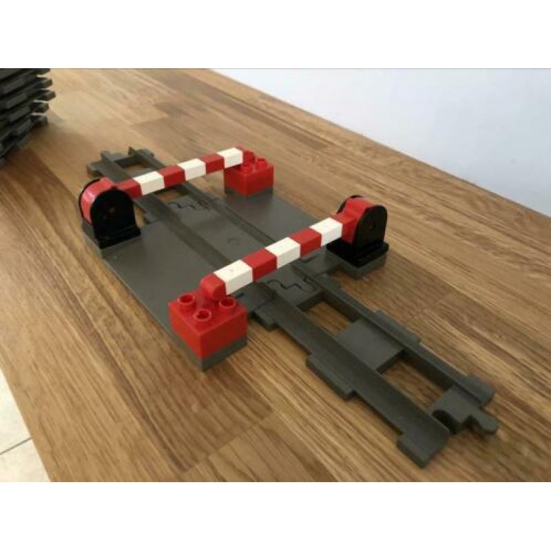 Duplo Lego goederentrein plus brug en accessoires