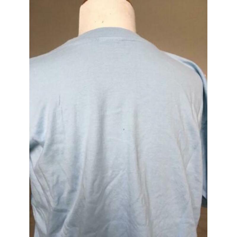 BASICS licht blauw shirt mt 140 netjes ZD