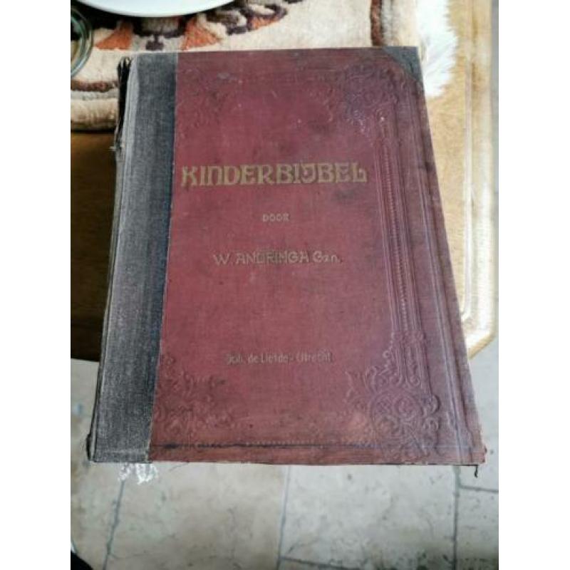 Antieke kinderbijbel uit 1885