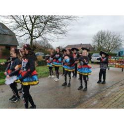 Carnaval kleding groep optocht dag van de doden