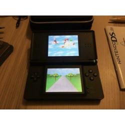 Nette nintendo ds met veel accessoires