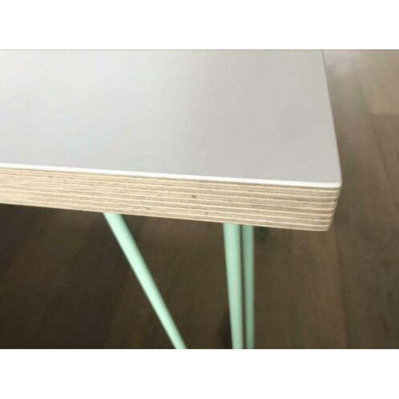 Linoleum table with Hairpin legs