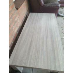 Salon tafel