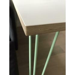 Linoleum table with Hairpin legs