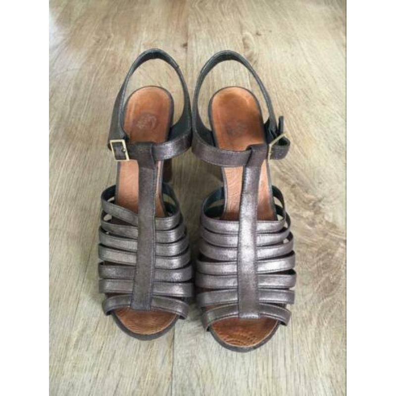 Fantastische bronskleurige sandalen met hoge hak (leer)